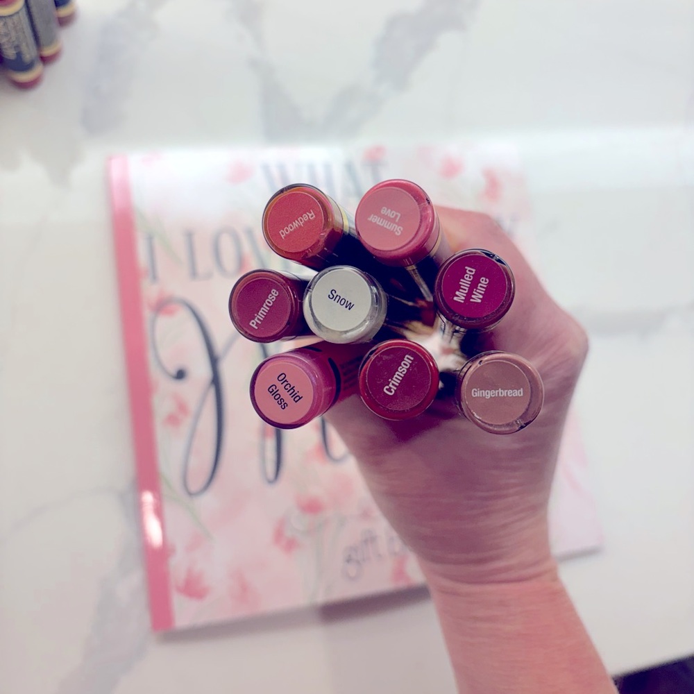 Lipsense Bundle with 2 glosses